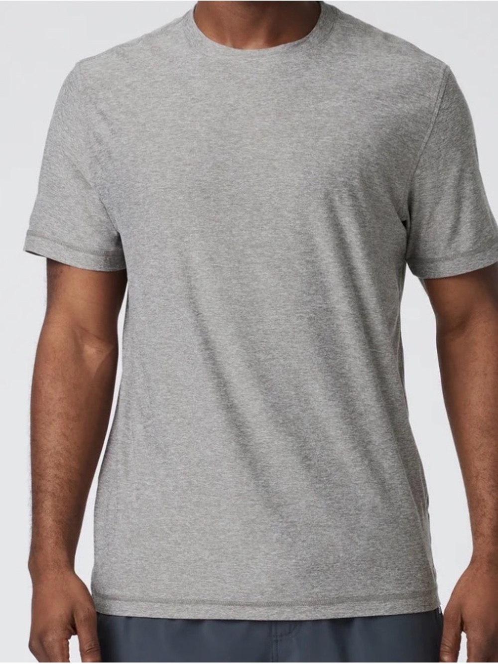 Vuori Men's Short Sleeve Strato Tee in Heather Gray